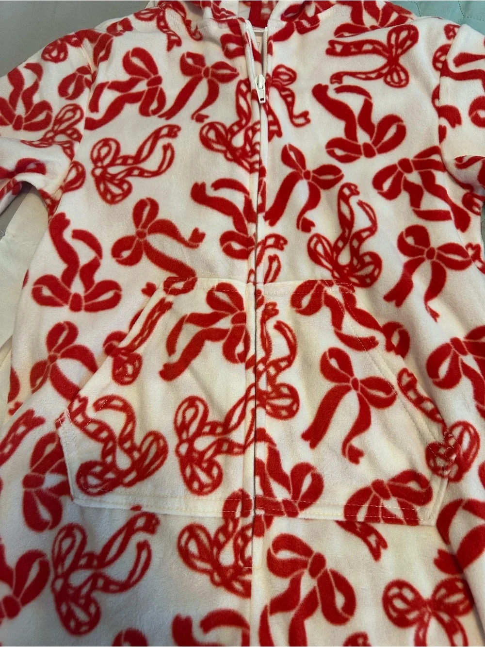 Cat & Jack White and Red Candy Cane Print Hooded One-Piece Pajamas size 6/7 NWT